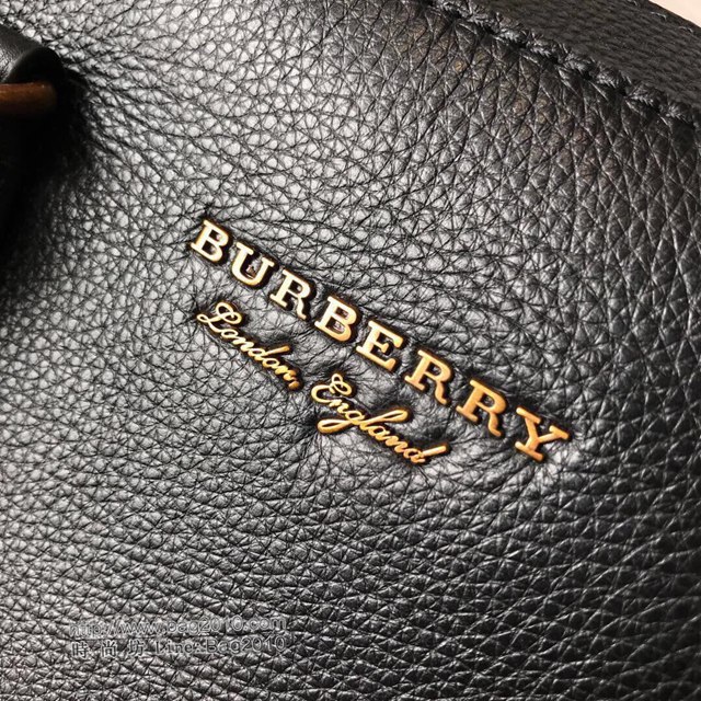 Burberry專櫃新款男包 巴寶莉london斜背式男士公事包手提包  db1044